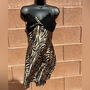 Kathy Ireland Lingerie~M